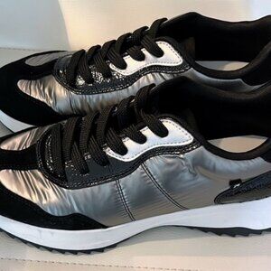 Wonders Women's Sneakers